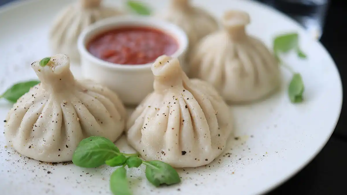 Khinkali servidos durante una primera cena en Tiflis