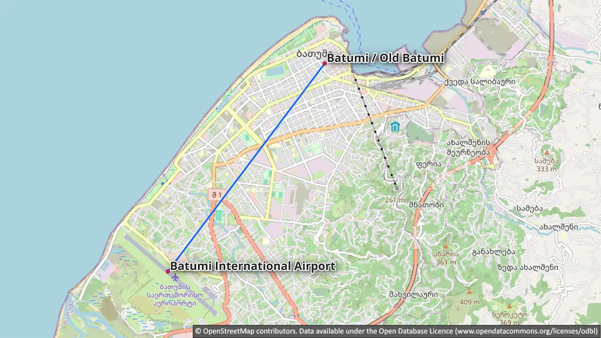 Mapa que muestra el aeropuerto internacional de Batumi al suroeste del casco antiguo