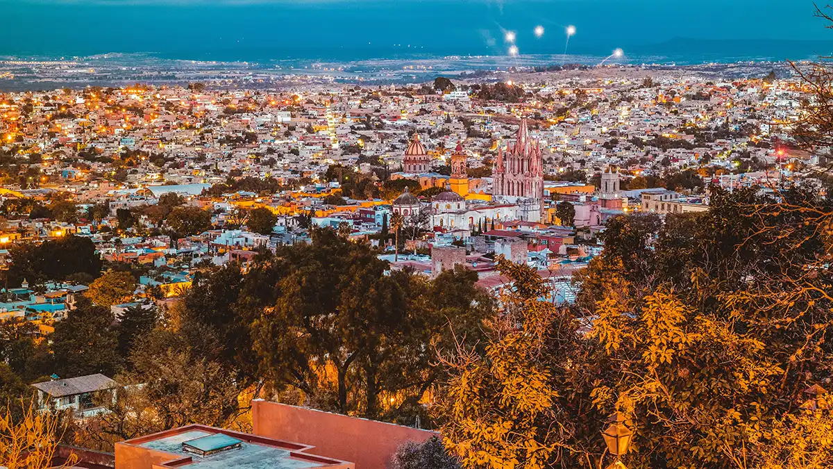 Vista de San Miguel de Allende en México al atardecer