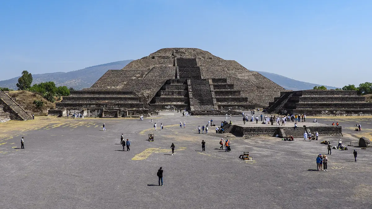 Pyramid and archaeological landscape at Teotihuacán near Mexico City