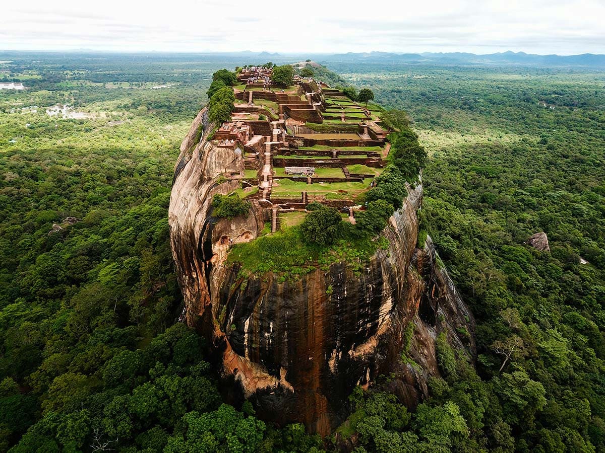 La fortaleza de la roca de Sigiriya en Sri Lanka