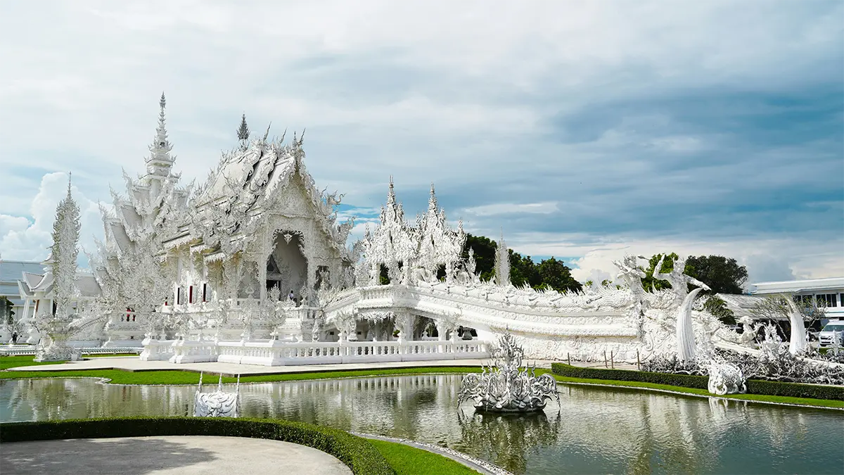Wat Rong Khun White Temple in Chiang Rai