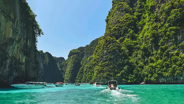 Krabi and Railay limestone coast for a Thailand islands guide