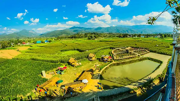 Mountain scenery around Pai in northern Thailand for a slower backpacker route